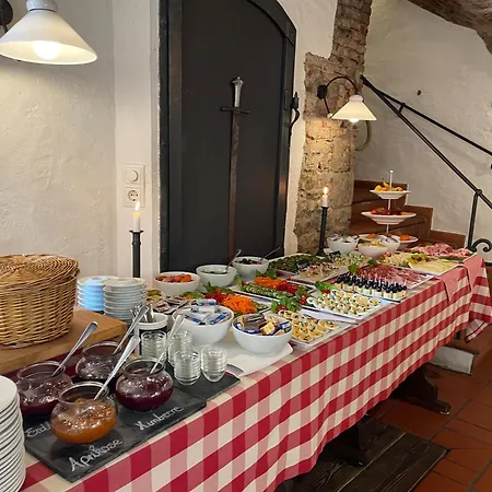Hotel Grüner Baum 3*