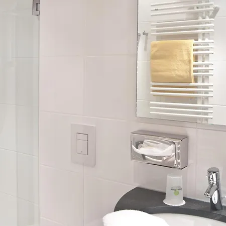 Gruener Baum Hotel 3*