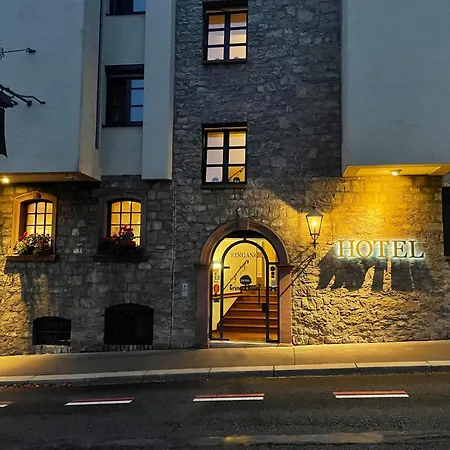 Gruener Baum Hotel 3*